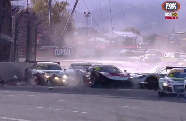 VIDEO: Massive Start Crash in Australian GT Opener in Adelaide ...