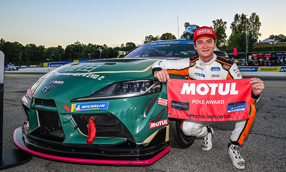 Bell Grabs Pole in Shortened Qualifying Session
